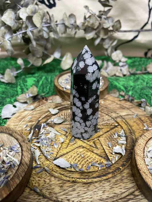 Obsidean Snowflake Towers